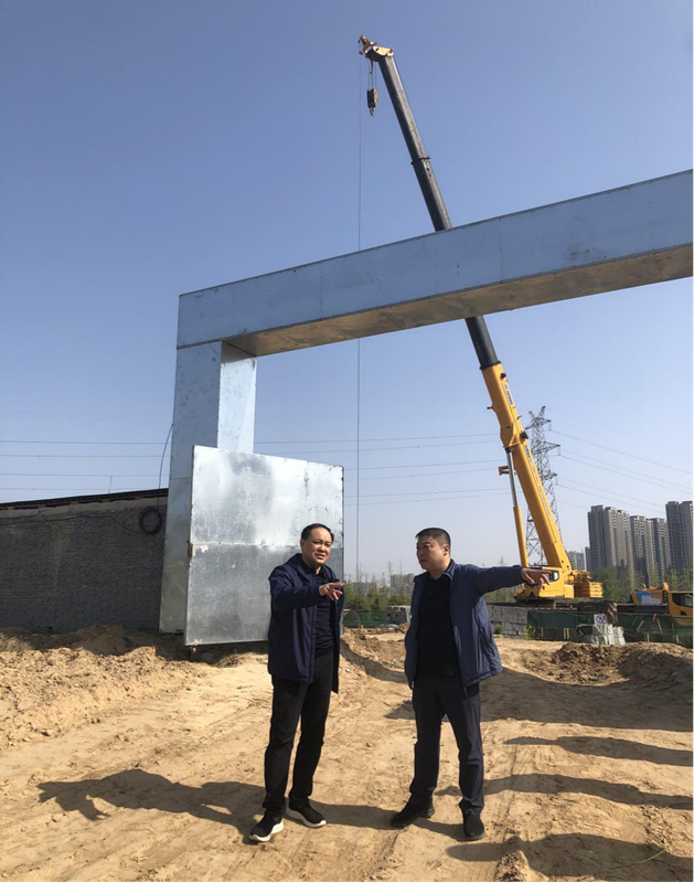 郑州市建设投资集团有限公司党委委员、副总经理张岩到侯寨新镇区安置区调研项目建设工作